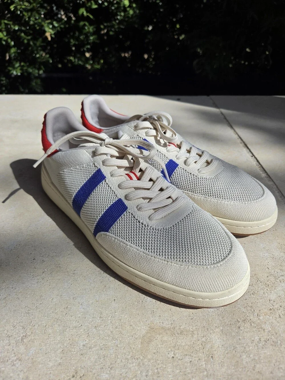 Rothy's The Men's Court Sneaker White And Turbo Blue Size 12.5